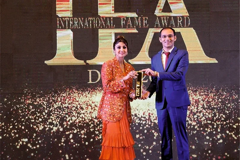 Award from Shilpa Shetty at IFA